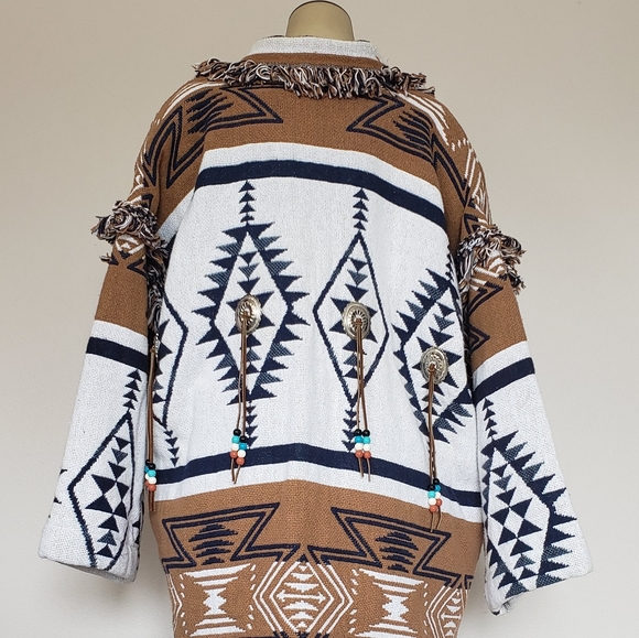 Southwestern Woven Blanket Coat - Picture 7 of 14